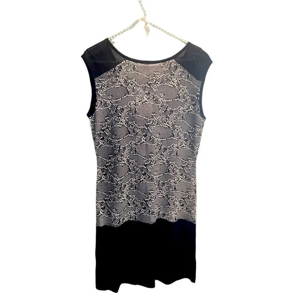 NWT Yuka Paris Luxury Sleeveless sweater dress w/ chain mail T2 - Medium - Picture 2 of 10